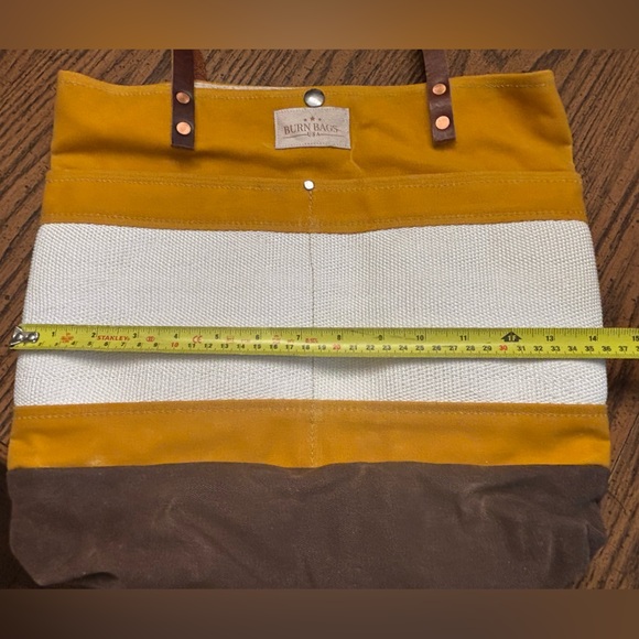 Burn bag USA Tote bag with garment protective bag - Picture 10 of 12